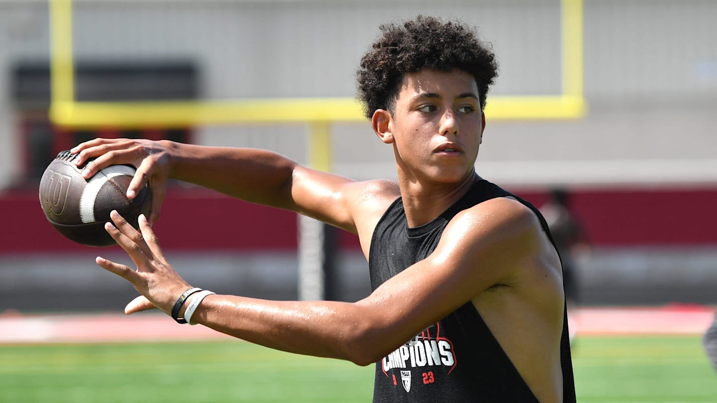 Florida Gators Land Top In-State QB Recruit Over Georgia, Auburn