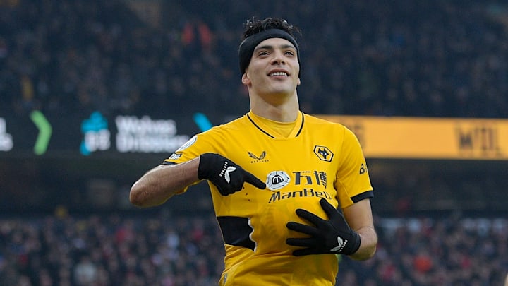 El jugador Raúl Alonso Jiménez celebra un gol con el Wolverhampton. El jugador Raúl Alonso Jiménez celebra un gol con el Wolverhampton.