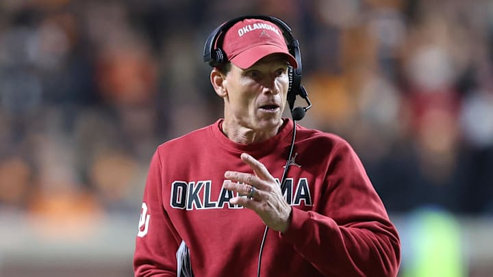Oklahoma Sooners head coach Brent Venables during the second quarter against the Tennessee Volunteers at Neyland Stadium.