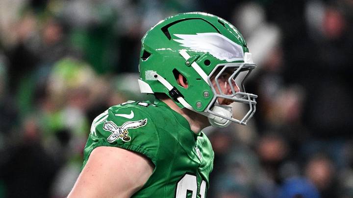 Philadelphia Eagles tight end Grant Calcaterra