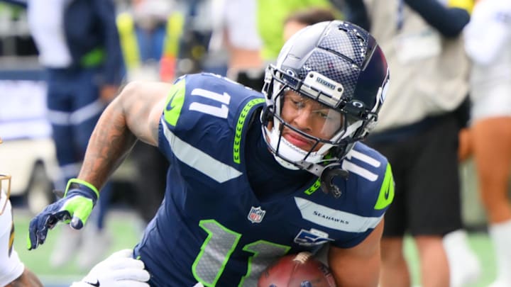 Seattle Seahawks wide receiver Jaxon Smith-Njigba scores a touchdown.