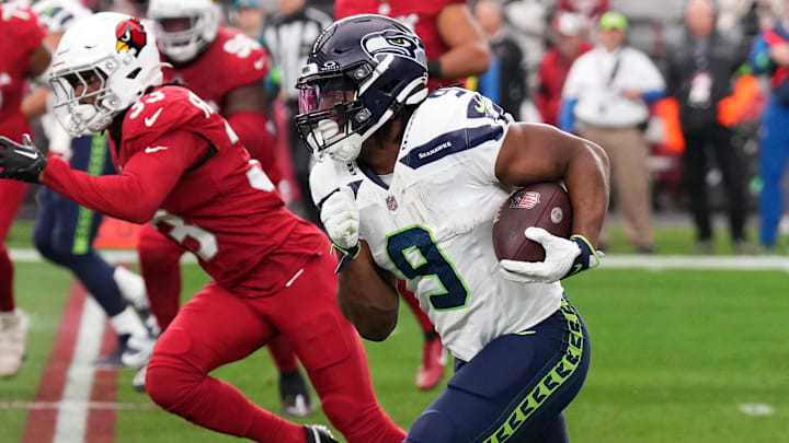Jan 7, 2024; Glendale, Arizona, USA; Seattle Seahawks running back Kenneth Walker III (9) runs against the Arizona Cardinals during the first half at State Farm Stadium. Mandatory Credit: Joe Camporeale-Imagn Images Jan 7, 2024; Glendale, Arizona, USA; Seattle Seahawks running back Kenneth Walker III (9) runs against the Arizona Cardinals during the first half at State Farm Stadium. Mandatory Credit: Joe Camporeale-Imagn Images