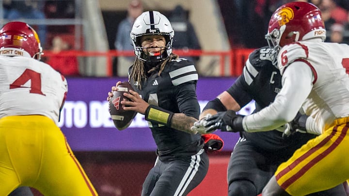 Nebraska will ride with true freshman TJ Lateef at quarterback after Dylan Raiola's season-ending injury.