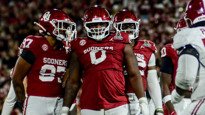 Oklahoma defensive lineman David Stone competes against Alabama in the CFP.