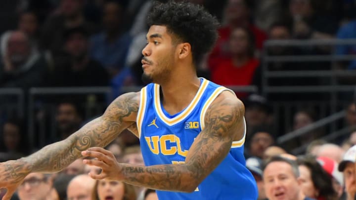 Dec 13, 2025; Seattle, Washington, USA; Gonzaga Bulldogs forward Steele Venters (2) passes the ball while guarded by Gonzaga Bulldogs guard Mario Saint-Supery (17) during the first half at Climate Pledge Arena. Mandatory Credit: Steven Bisig-Imagn Images Dec 13, 2025; Seattle, Washington, USA; Gonzaga Bulldogs forward Steele Venters (2) passes the ball while guarded by Gonzaga Bulldogs guard Mario Saint-Supery (17) during the first half at Climate Pledge Arena. Mandatory Credit: Steven Bisig-Imagn Images