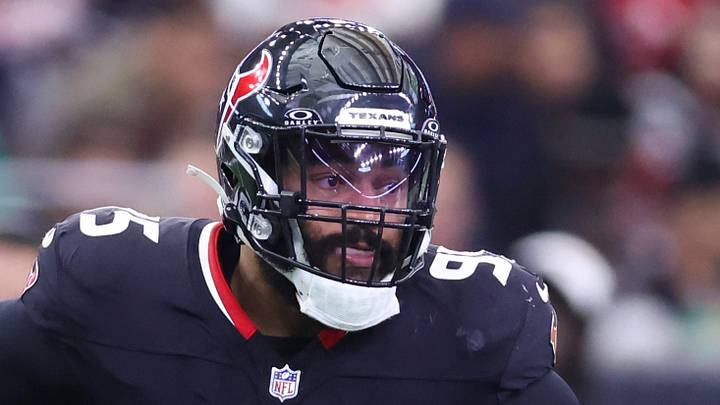 Houston Texans defensive end Derek Barnett