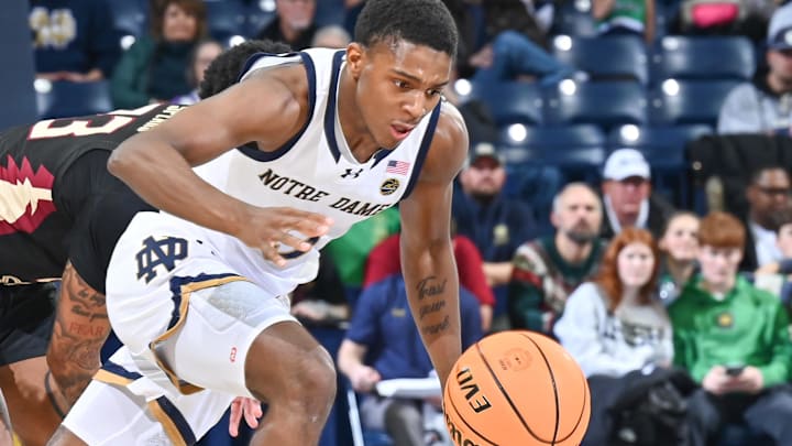 Notre Dame Fighting Irish guard Markus Burton (3)
