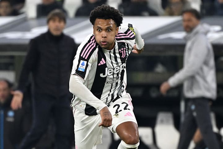 เวสตัน แม็คเคนนี่ เวสตัน แม็คเคนนี่