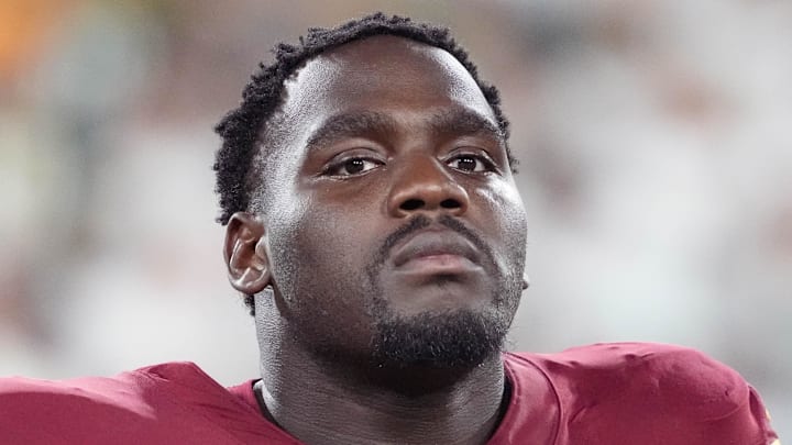 Washington Commanders offensive lineman Chris Paul