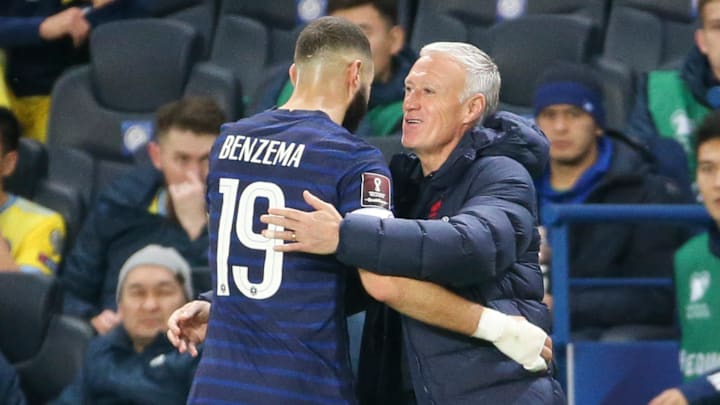Deschamps félicite Benzema