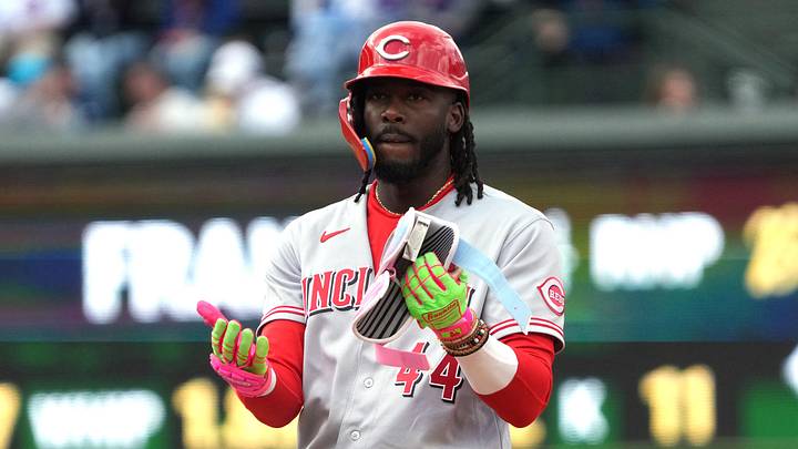 Cincinnati Reds shortstop Elly de la Cruz (44) gestures
