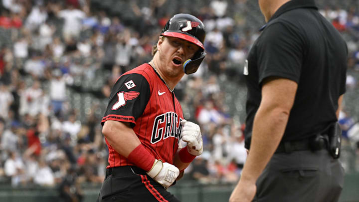 Chicago White Sox shortstop Chase Meidroth (10) celebrates after hitting a home run against the Chicago Cubs at Rate Field. 