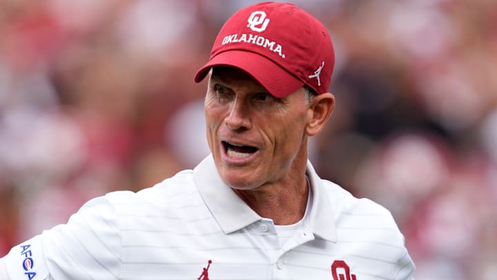 Oklahoma head football coach Brent Venables watches warm up before the college football game between the University of Oklahoma Sooners and the Illinois State Redbirds at the Gaylord Family Oklahoma Memorial Stadium in Norman, Okla., Saturday, Aug. 30, 2025.
