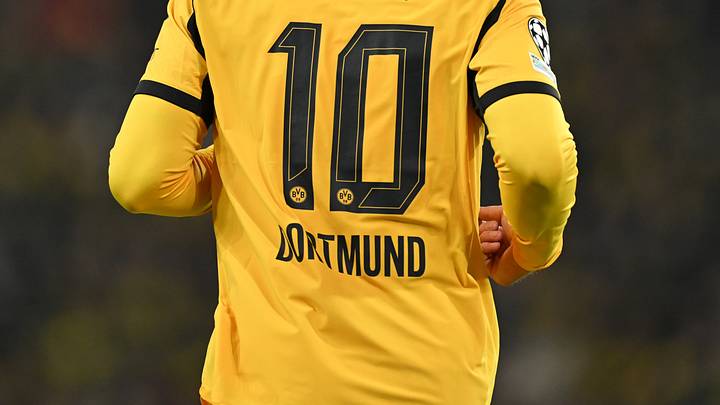 Die Rückennummer 10 ist beim BVB auch nach dem Karetsas-Deal überraschend noch frei Die Rückennummer 10 ist beim BVB auch nach dem Karetsas-Deal überraschend noch frei