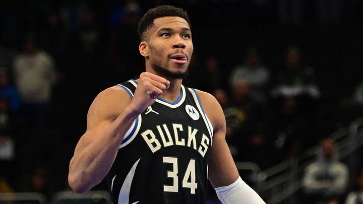 Milwaukee Bucks forward Giannis Antetokounmpo (34) reacts (Mandatory Credit: Benny Sieu-Imagn Images) Milwaukee Bucks forward Giannis Antetokounmpo (34) reacts (Mandatory Credit: Benny Sieu-Imagn Images)