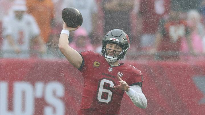 The Buccaneers are in a rain delay. The Buccaneers are in a rain delay.