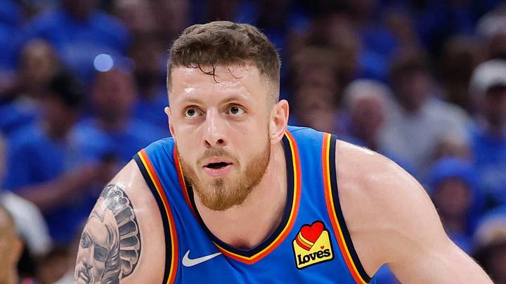 Oklahoma City Thunder center Isaiah Hartenstein (55) dribbles the ball and looks to pass during the fourth quarter against the San Antonio Spurs on May 20, 2026.