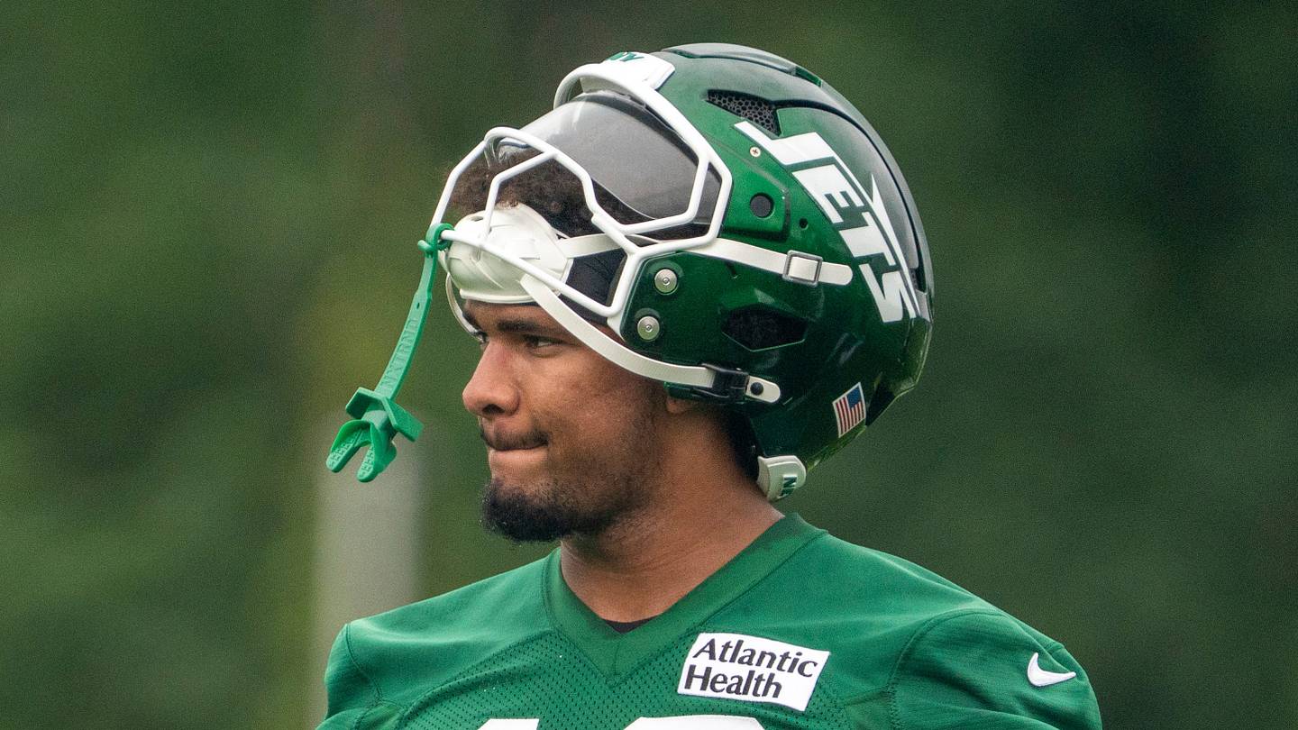 Two Oregon Ducks Rank Among NFL's Best Rookies