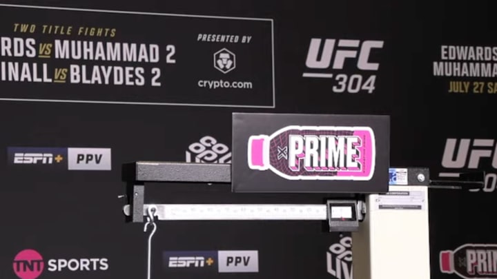 UFC weigh ins