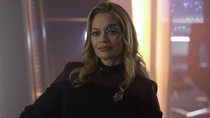 Jeri Ryan as Seven of Nine in "The Next Generation" Episode 301, Star Trek: Picard on Paramount+. Photo Credit: Trae Patton/Paramount+. ©2021 Viacom, International Inc. All Rights Reserved. Jeri Ryan as Seven of Nine in "The Next Generation" Episode 301, Star Trek: Picard on Paramount+. Photo Credit: Trae Patton/Paramount+. ©2021 Viacom, International Inc. All Rights Reserved.