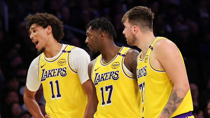 New York Knicks v Los Angeles Lakers