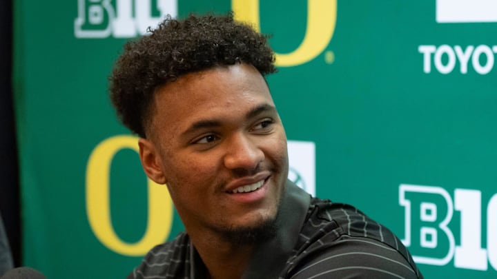 Oregon tight end Kenyon Sadiq talks with reporters during Oregon football’s Media Day on July 28, 2025, at Autzen Stadium in Eugene.