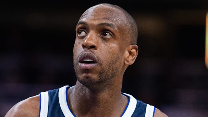 Dallas Mavericks, Khris Middleton Dallas Mavericks, Khris Middleton