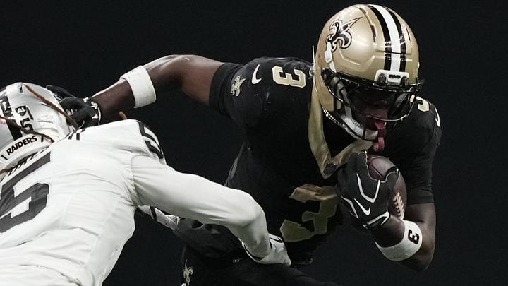 New Orleans Saints RB Travis Etienne (3)