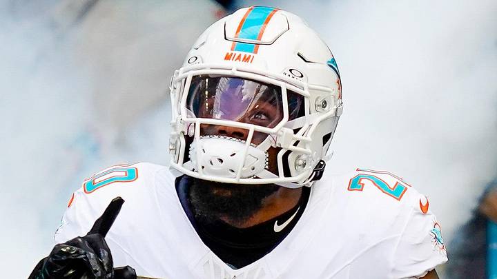 Miami Dolphins linebacker Jordyn Brooks Miami Dolphins linebacker Jordyn Brooks