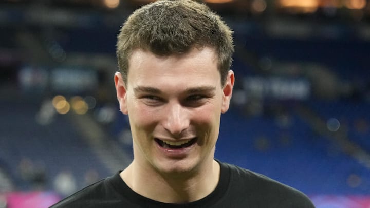 Indiana quarterback Fernando Mendoza 