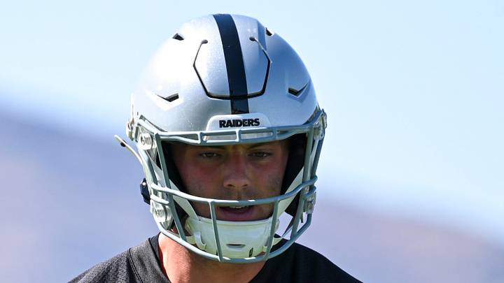  Las Vegas Raiders tight end Brock Bowers 