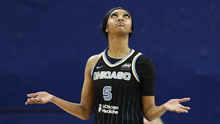 Chicago Sky forward Angel Reese (5) 