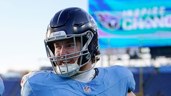 Tennessee Titans defensive tackle James Lynch