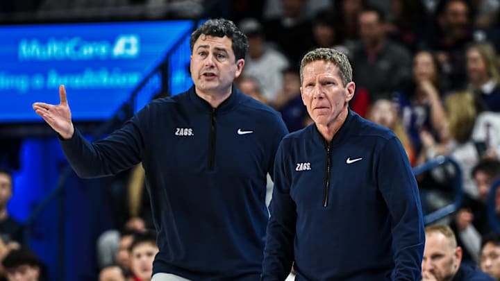 Gonzaga Bulldogs assistant coach Brian Michaelson (left) and head coach Mark Few (right).