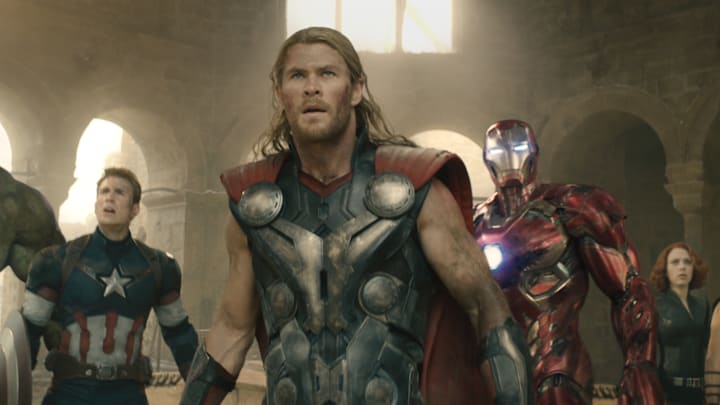 Marvel's Avengers: Age Of Ultron..L to R: Hulk (Mark Ruffalo), Captain America (Chris Evans), Thor (Chris Hemsworth), Iron Man (Robert Downey Jr.), Black Widow (Scarlett Johansson), and Hawkeye (Jeremy Renner)..Ph: Film Frame..©Marvel 2015