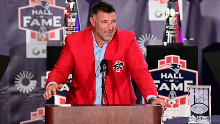 Oct 21, 2023; Foxborough, MA, USA; New England Patriots former line backer and current Tennessee