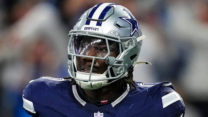 Dallas Cowboys linebacker DeMarvion Overshown Dallas Cowboys linebacker DeMarvion Overshown