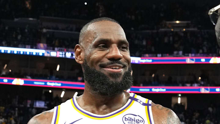 Jan 25, 2025; San Francisco, California, USA; Los Angeles Lakers forward LeBron James (23) talks with Golden State Warriors guard Stephen Curry (30) and forward Draymond Green (right) after the game at Chase Center. Mandatory Credit: Darren Yamashita-Imagn Images Jan 25, 2025; San Francisco, California, USA; Los Angeles Lakers forward LeBron James (23) talks with Golden State Warriors guard Stephen Curry (30) and forward Draymond Green (right) after the game at Chase Center. Mandatory Credit: Darren Yamashita-Imagn Images
