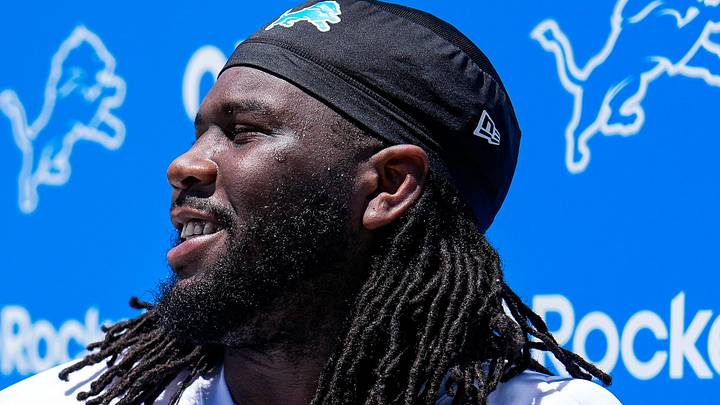 Detroit Lions defensive tackle Alim McNeill Detroit Lions defensive tackle Alim McNeill