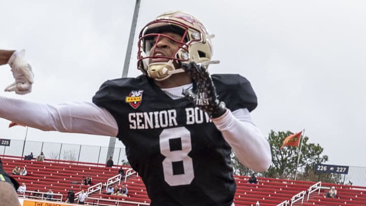 Jan 30, 2025; Mobile, AL, USA; National team wide receiver Pat Bryant II of Illinois (3) tries for a one hand catch as National team defensive back Azareye'h Thomas of Florida State (8) defends during Senior Bowl practice for the National team at Hancock Whitney Stadium. Mandatory Credit: Vasha Hunt-Imagn Images Jan 30, 2025; Mobile, AL, USA; National team wide receiver Pat Bryant II of Illinois (3) tries for a one hand catch as National team defensive back Azareye'h Thomas of Florida State (8) defends during Senior Bowl practice for the National team at Hancock Whitney Stadium. Mandatory Credit: Vasha Hunt-Imagn Images