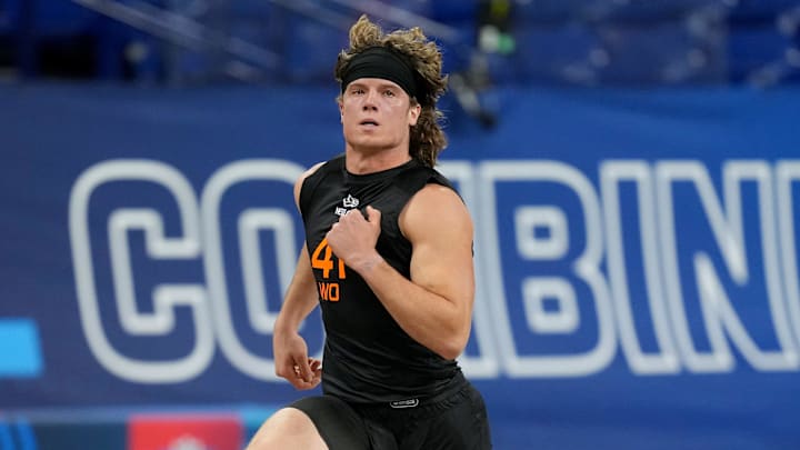 Arkansas wideout Isaac Teslaa (WO41) during the 2025 NFL Combine at Lucas Oil Stadium. 