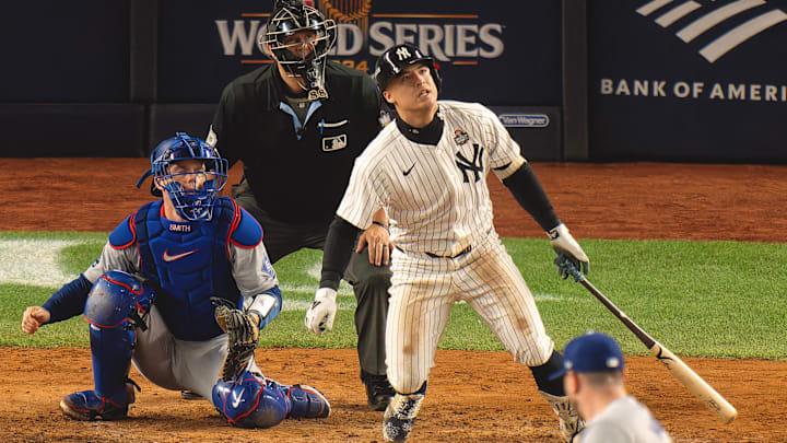 Volpe hits the grand slam that gave the Yankees the lead for good in Game 4.