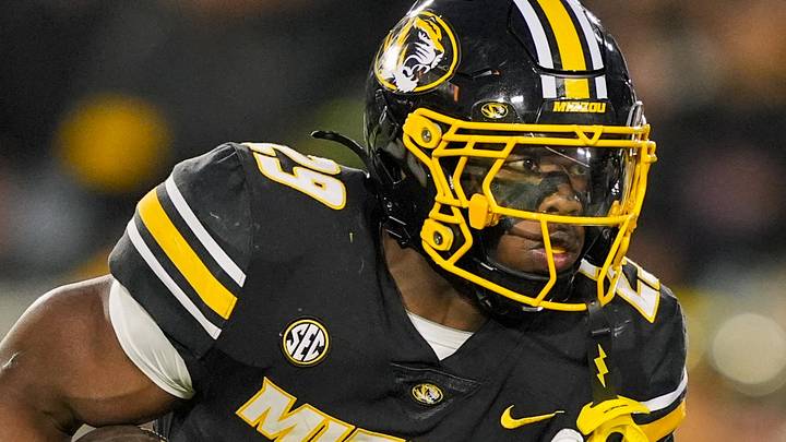 Missouri Tigers running back Ahmad Hardy