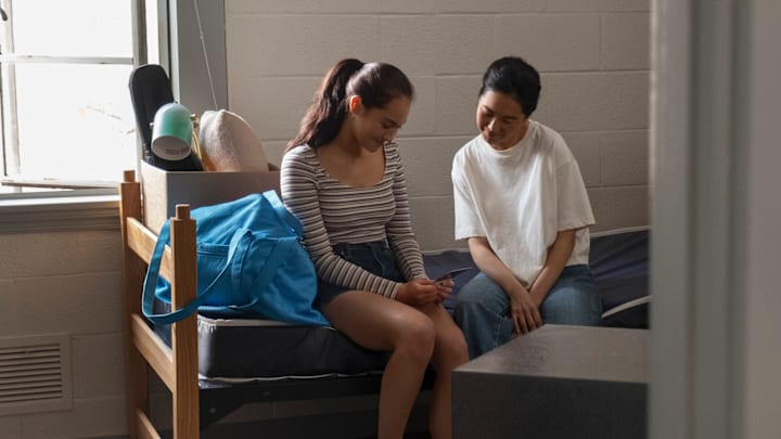 Belly (Lola Tung) and Laurel (Jackie Chung) in THE SUMMER I TURNED PRETTY 