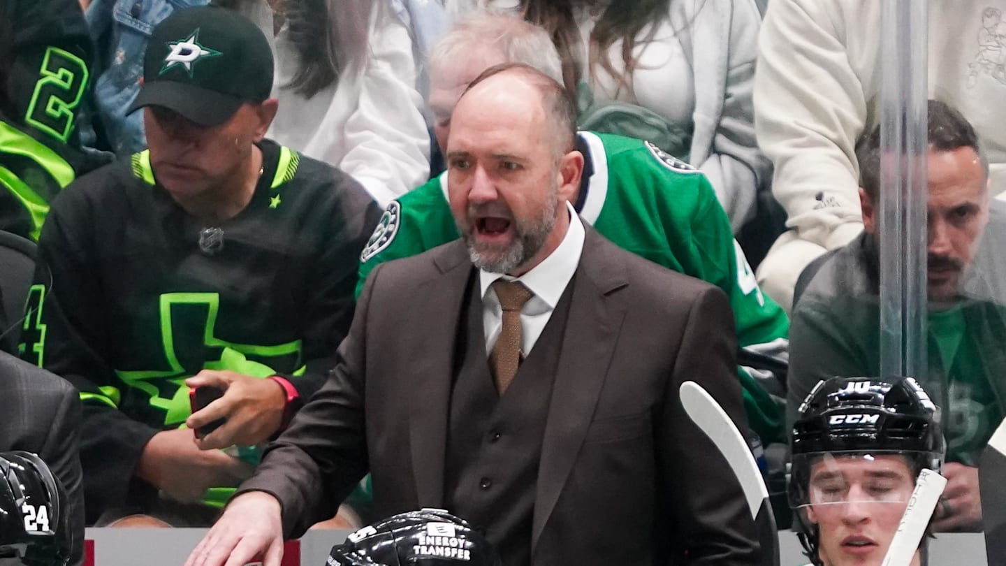 Islanders fire Roy, shock NHL with replacement