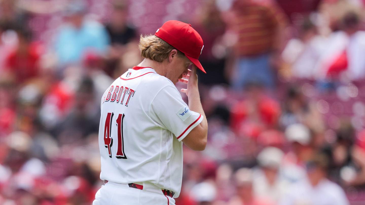 Photo: blogredmachine.com Reds Starter Andrew Abbott Endures Career-Worst Season