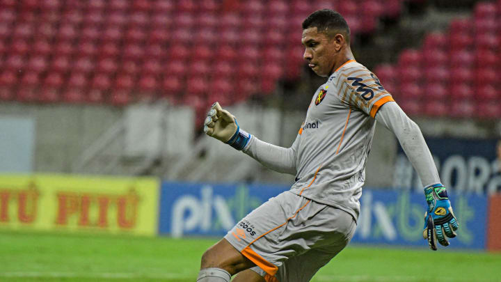 Eleito um dos destaques do último Brasileirão, Mailson é titular absoluto do Sport