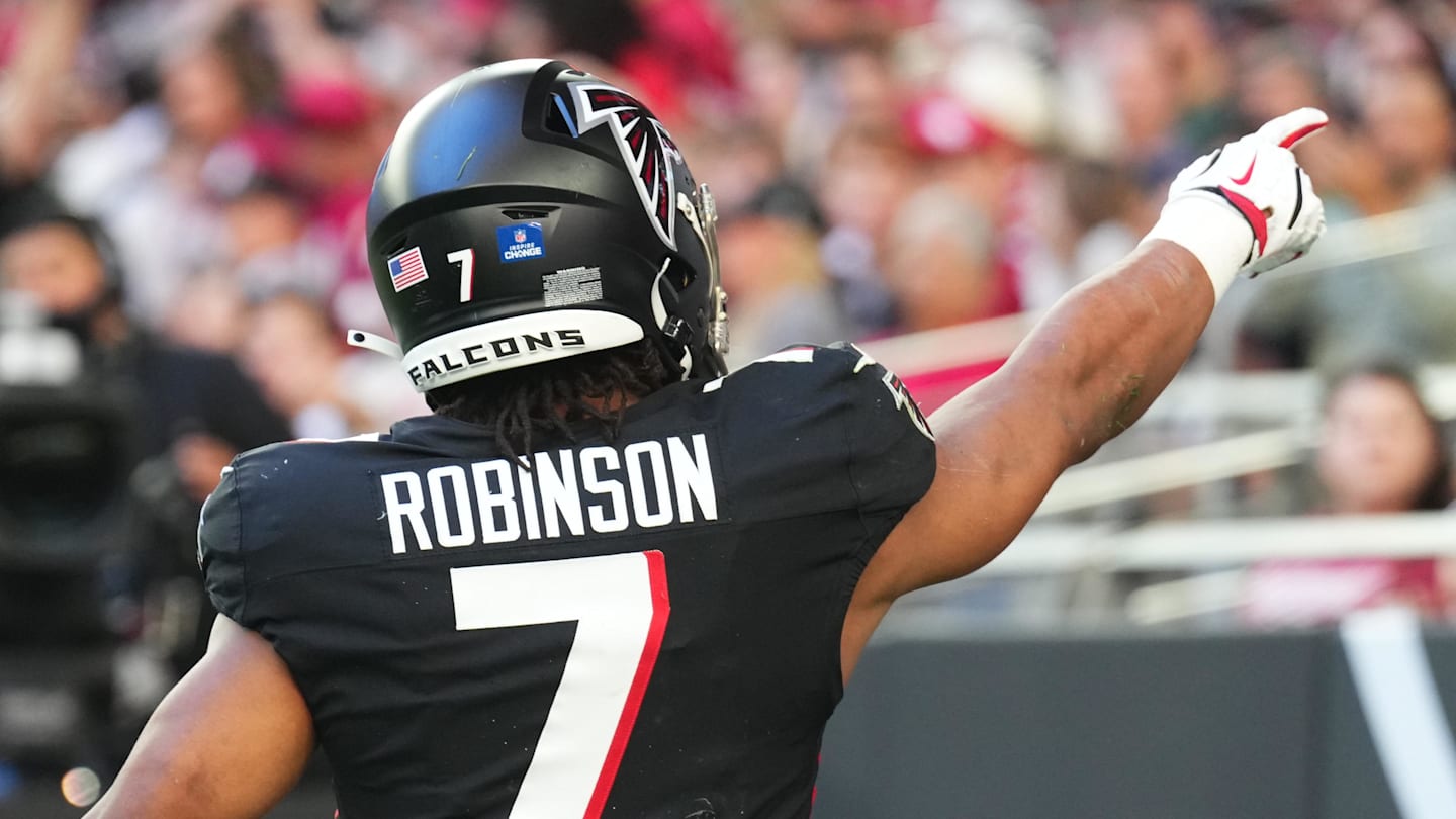 Cardinals Have No Answers for Bijan Robinson as Falcons Run Wild in Week 16