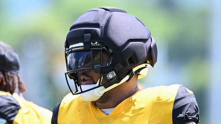 Pittsburgh Steelers defensive tackle Derrick Harmon 