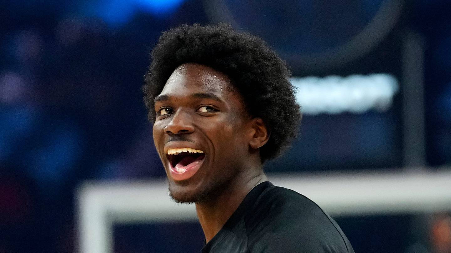 Trio of young Suns have chance to steal bigger role during run of preseason games